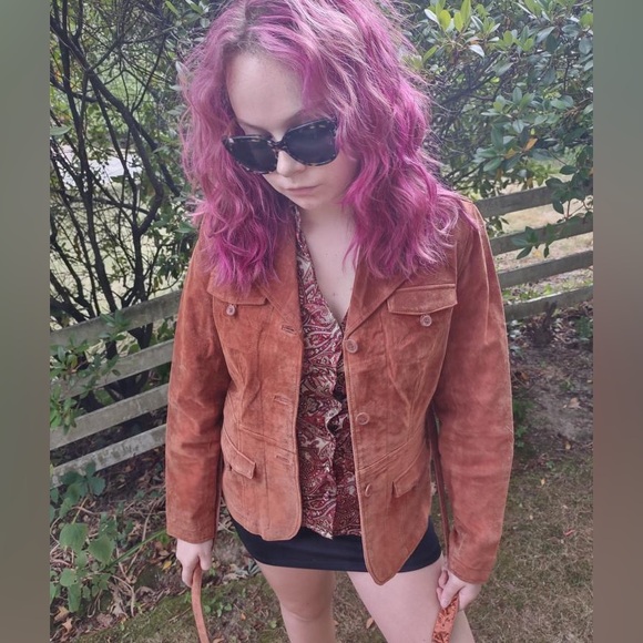 brown suede jacket🙊 - Picture 1 of 5